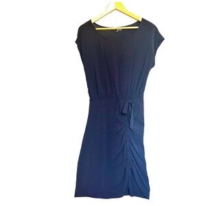 Love moschino blue dress size 6 ruffle classic elegant